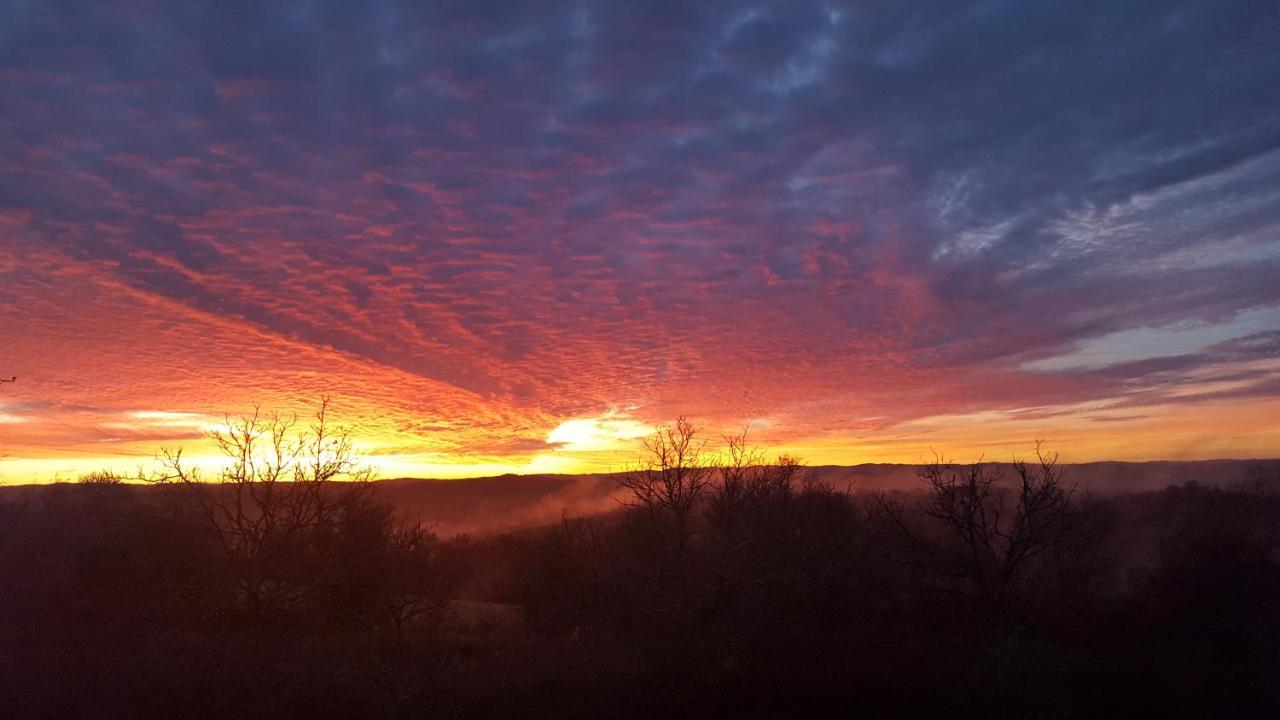 Au Soleil Couchant Saint-Julien-de-Lampon Kültér fotó